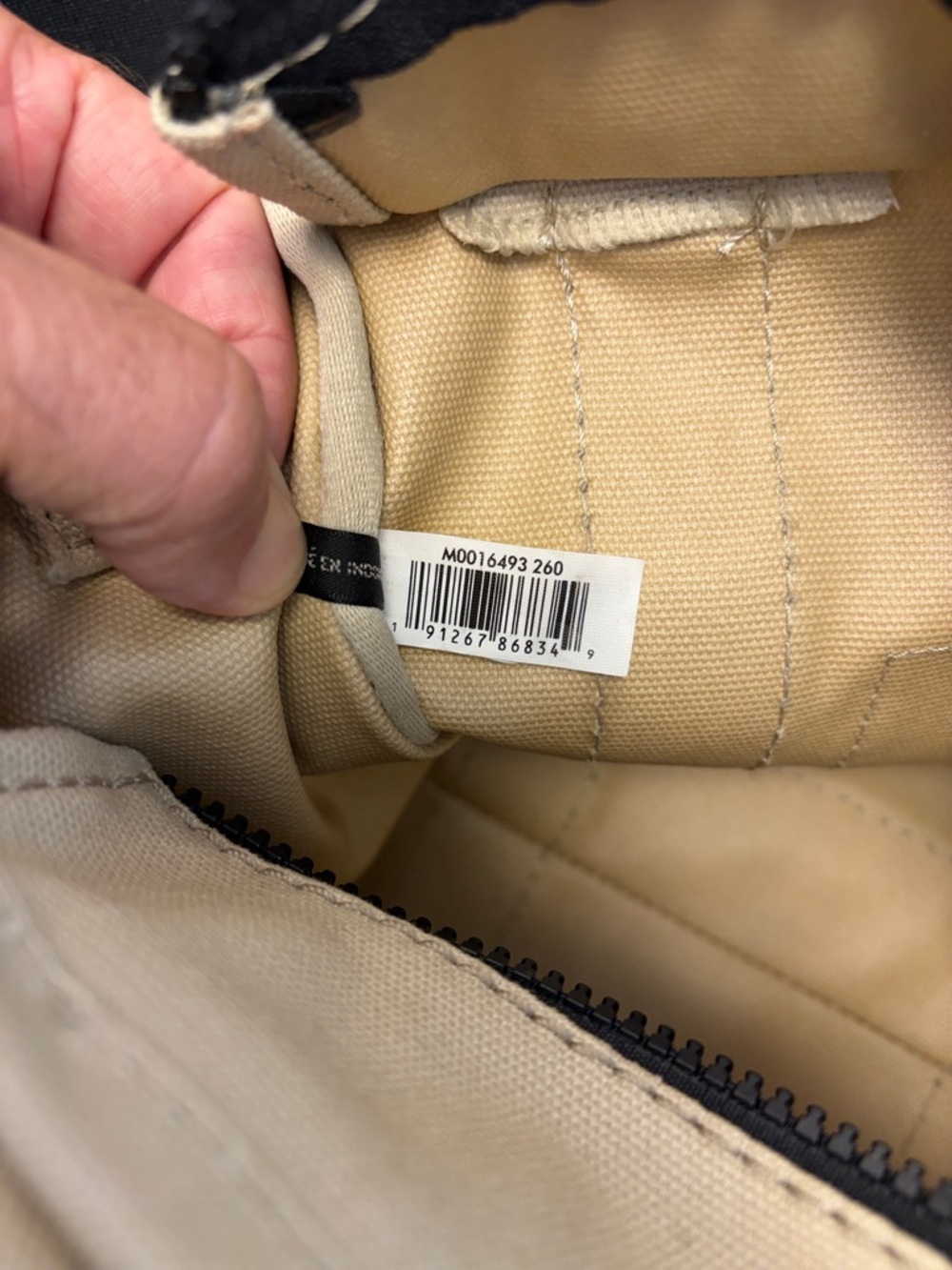 Marc Jacobs Small Logo “The Tote Bag” in Beige Canvas with Black Crossbody Strap - Picture 11 of 12